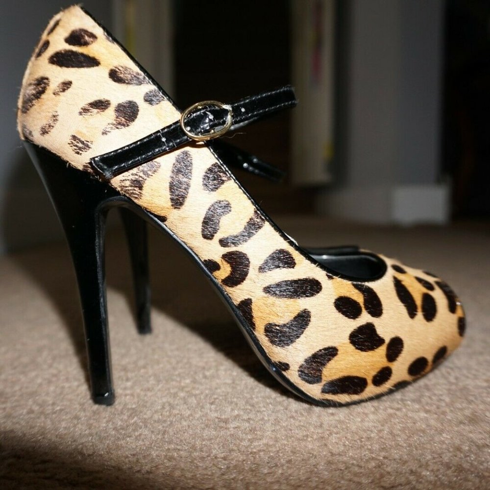 STEVE MADDEN Animal Print Suede Size 6.5 Peep Toe LAVEDA Heel Pump